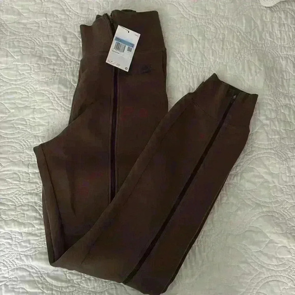 Nike Sportswear Tech Fleece Womens High-Waisted Slim Pants - Picture 1 of 4